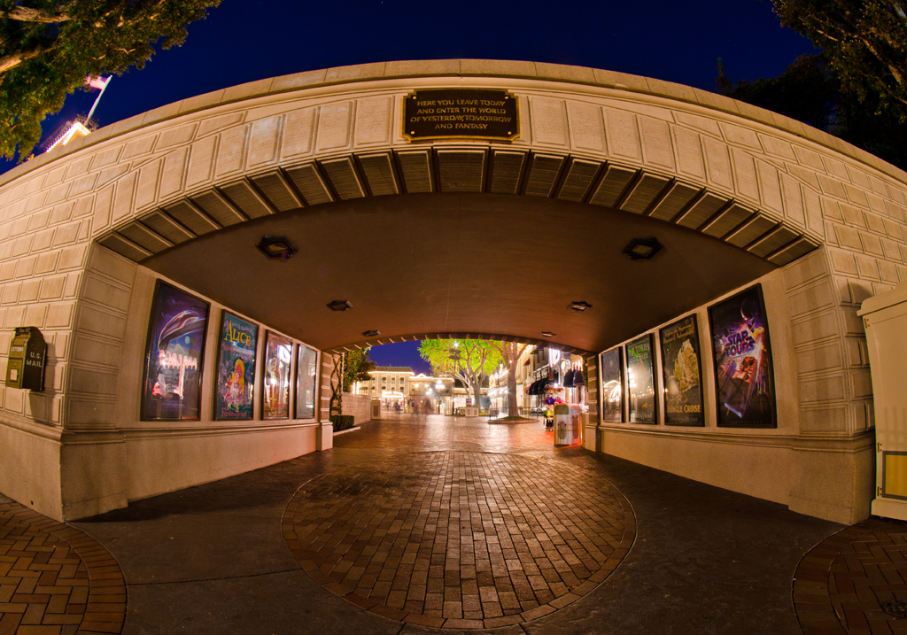 disneyland, Top Ten Ways To Enjoy An Evening In Disneyland