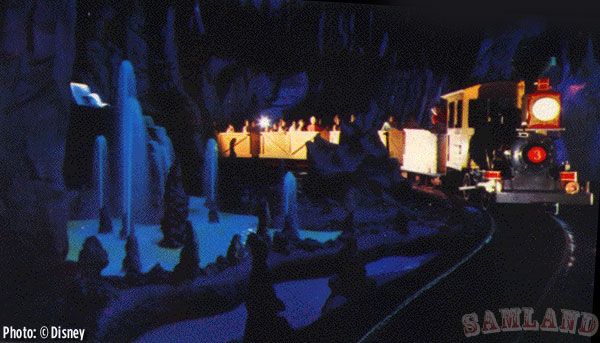 pic5 Rainbow Caverns Mine Train, Traveling on the Mysterious Rainbow Caverns Mine Train at Disneyland