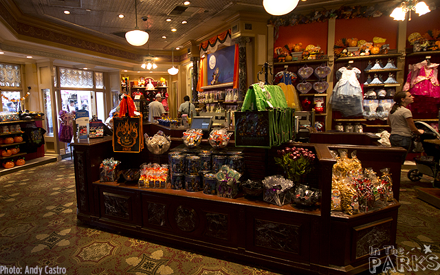 disneyland, Disneyland Resort Bids Farewell to Summer, Hello to Halloween