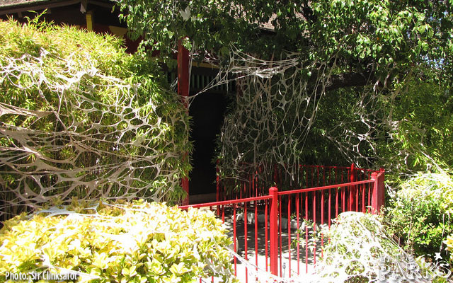 Fright Fest, Six Flags Magic Mountain gets ready for Fright Fest, prepares to head Full Throttle into 2013!