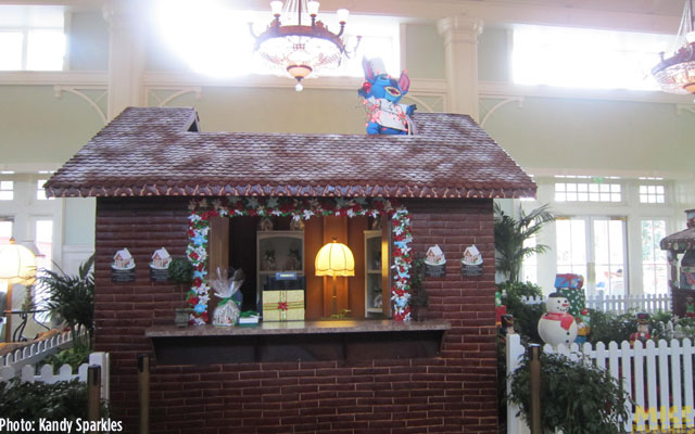 11.24.12-022 Walt Disney World, Gingerbread House at Walt Disney World Boardwalk Resort