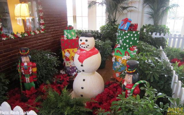11.24.12-026 Walt Disney World, Gingerbread House at Walt Disney World Boardwalk Resort