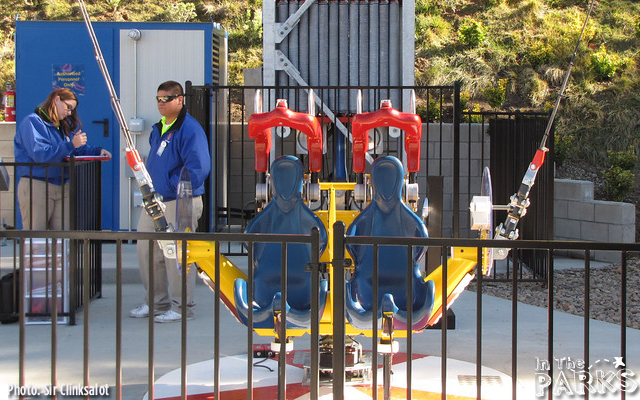 six flags magic mountain, Six Flags Magic Mountain Construction Goes Full Throttle