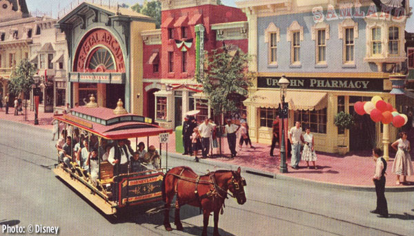 pic6 disneyland main street, Disneyland Main Street: Form Follows Function