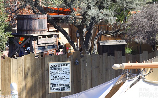 Disneyland, In The Parks: Love in the Air, Refurbs on the Ground