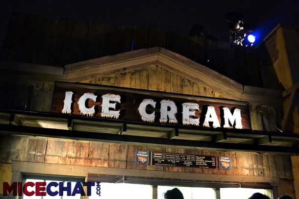 Knott's Berry Farm, Photos In Wonderland – Knott’s Berry Farm After Dark