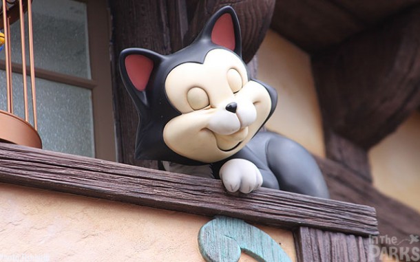IMG_1943 disneyland, In The Parks: Disneyland Opens Fantasy Faire Village
