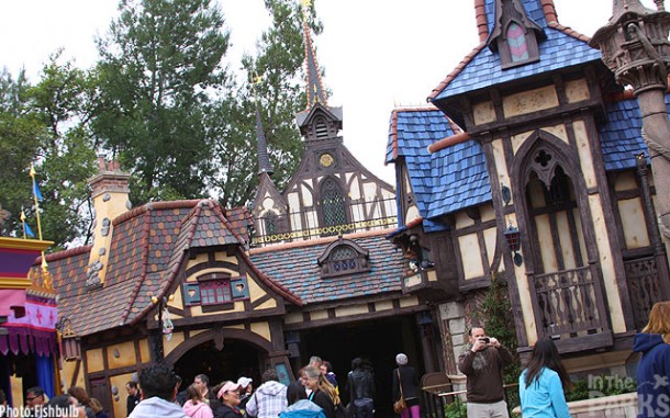 IMG_1990 disneyland, In The Parks: Disneyland Opens Fantasy Faire Village