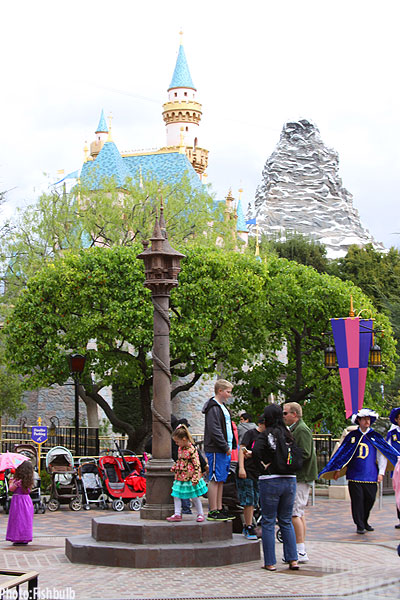 disneyland, In The Parks: Disneyland Opens Fantasy Faire Village