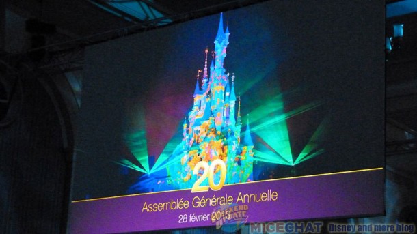 p1190125 Disneyland Paris, Disneyland Paris Previews Chapeau Magique Lumineaux: Glow with the Show Comes to Paris
