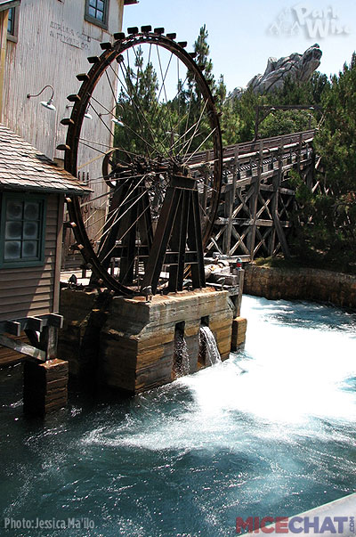 disney, Park Wise: Top Five Disney Places to Cool Off