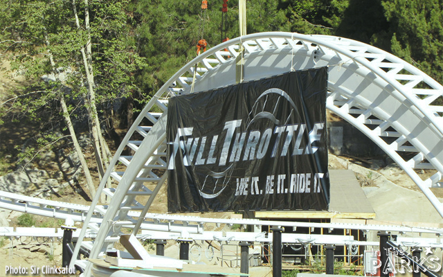 six flags magic mountain, Worlds Tallest Vertical Loop Completed at Six Flags Magic Mountain