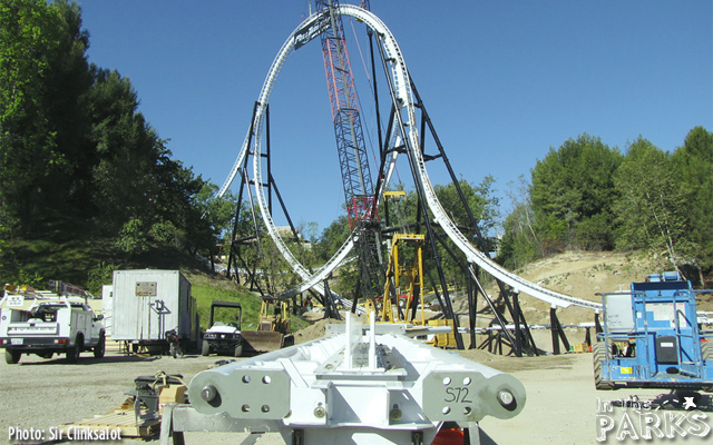 six flags magic mountain, Worlds Tallest Vertical Loop Completed at Six Flags Magic Mountain