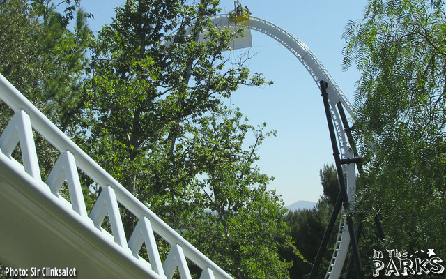 six flags magic mountain, Worlds Tallest Vertical Loop Completed at Six Flags Magic Mountain