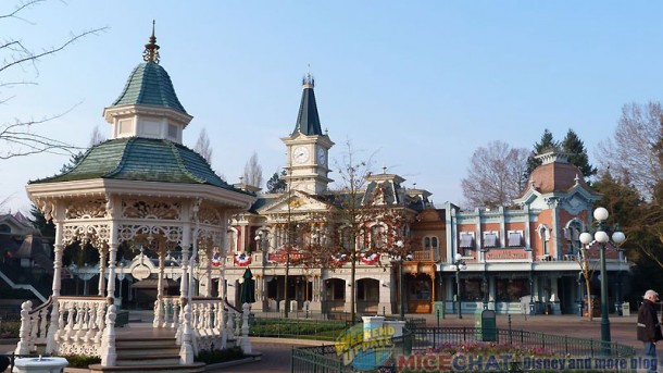 Disneyland Paris, Cold weather has a chilling effect on Disneyland Paris attendance
