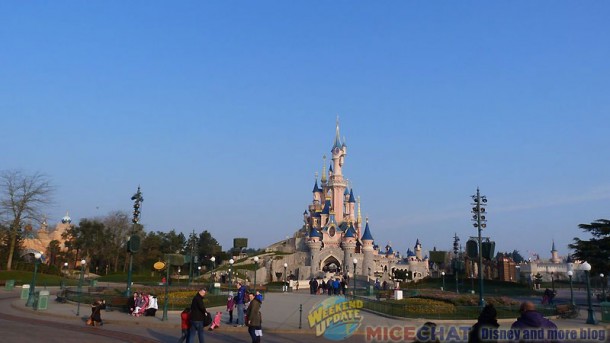 Disneyland Paris, Cold weather has a chilling effect on Disneyland Paris attendance