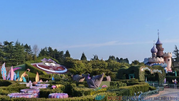 Disneyland Paris, Cold weather has a chilling effect on Disneyland Paris attendance