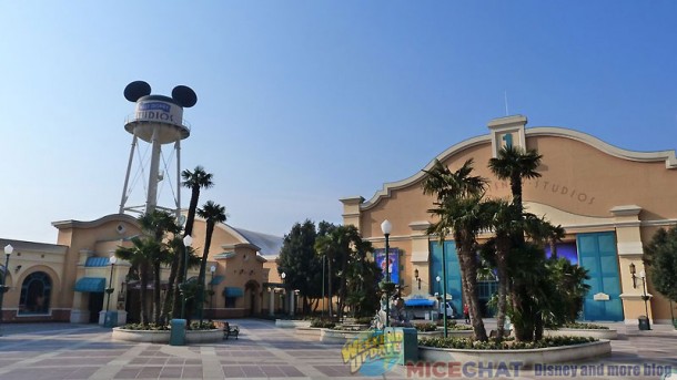 Disneyland Paris, Cold weather has a chilling effect on Disneyland Paris attendance