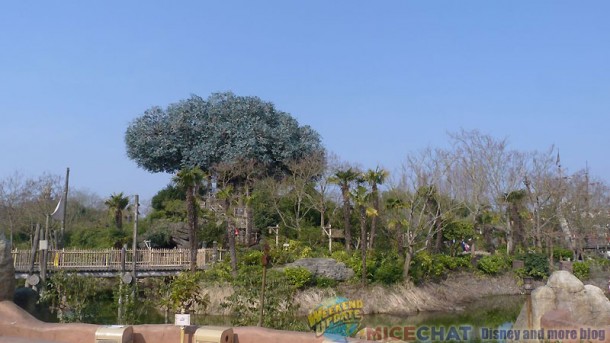 Disneyland Paris, Cold weather has a chilling effect on Disneyland Paris attendance