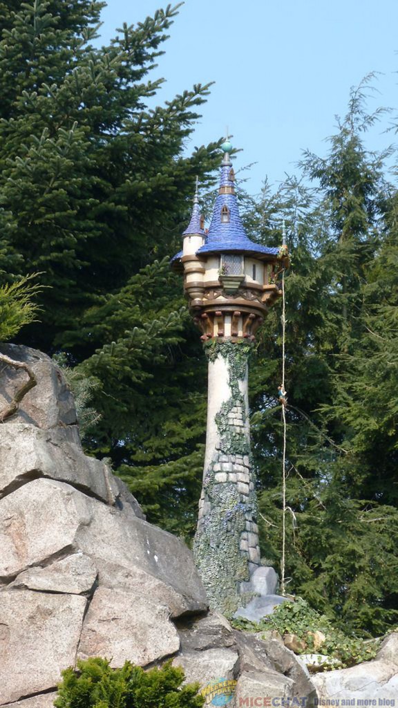 Disneyland Paris, Cold weather has a chilling effect on Disneyland Paris attendance