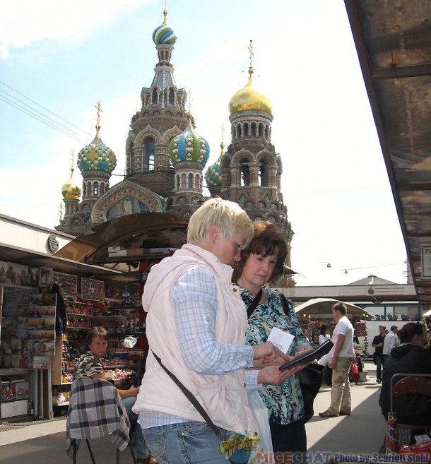 Bargaining at a little market near The Church of Our Saviour of the Spilled Blood