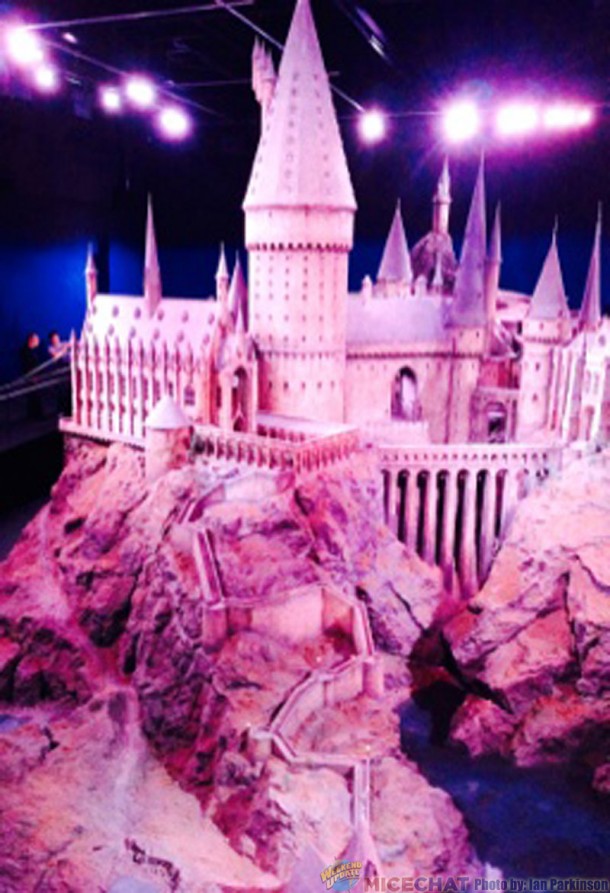 Model of Hogwart's 1:24 Scale