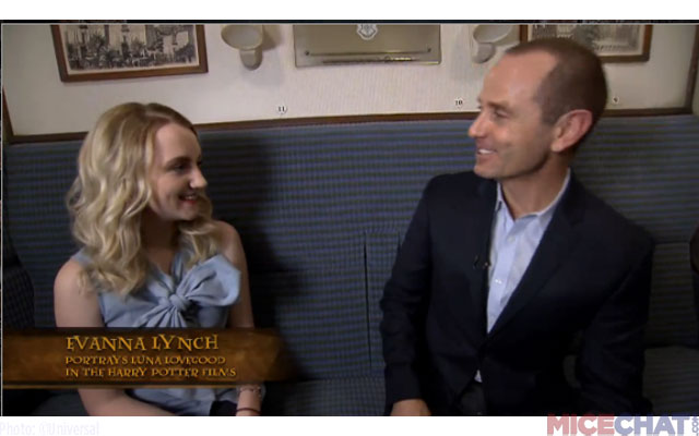 ivana-lynch-inside-hogwarts-express