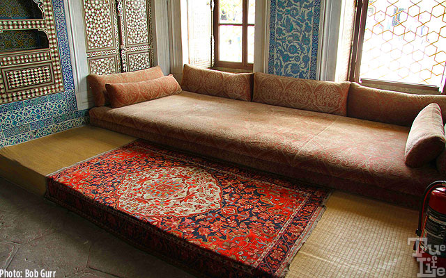 Meeting spaces in the rooms are luxurious Islamic