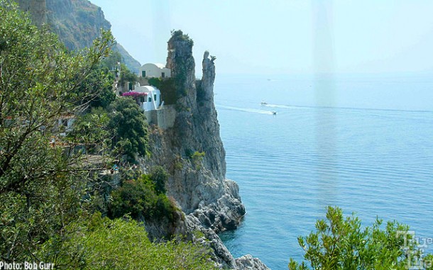 A tiny house perched on a cliff next to Finger Rock.