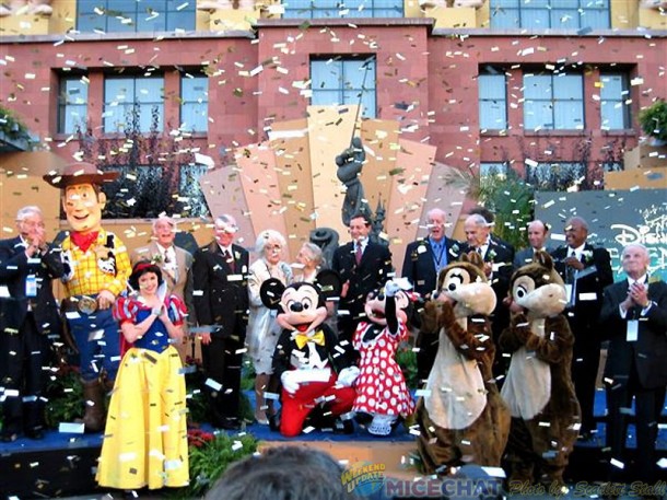 Floyd Norman at the Walt Disney 2007 Legend Awards. He is second from the right. 