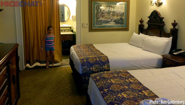 Nicely detailed room! Plenty of storage for your clothes and other things.