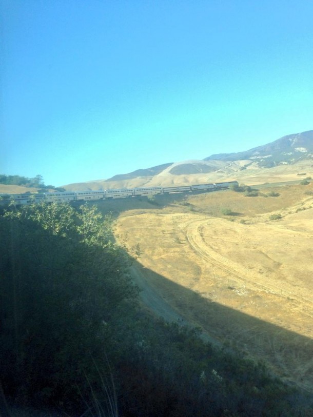 Train going around horseshoe