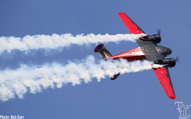A Beechcraft 18 executive aircraft can fly aerobatics very easily