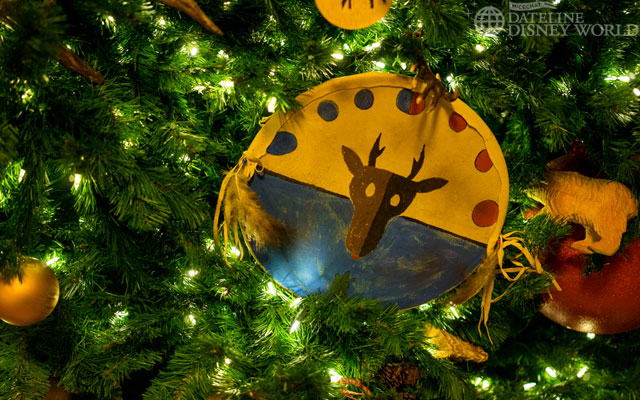 Some detail on the tree.