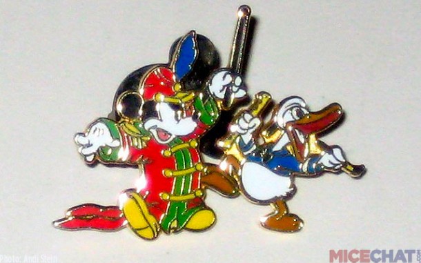 Mickey-and-Donald-pin