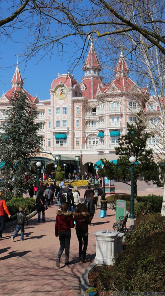 041015DLP03
