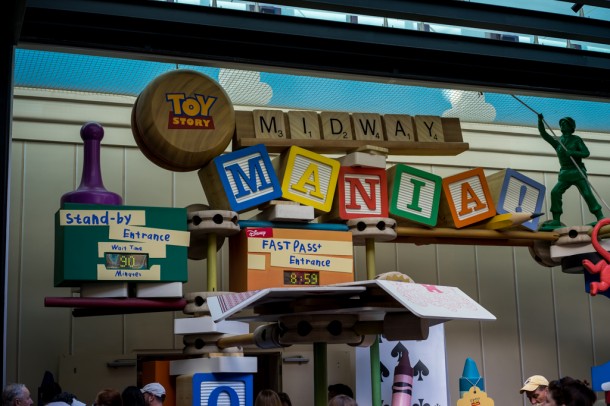 90 minute wait for Midway Mania. At 8:59am. Yikes. 