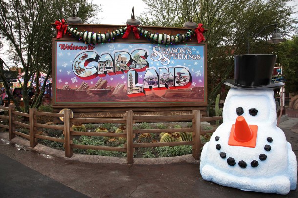 Cars-Land-Holiday