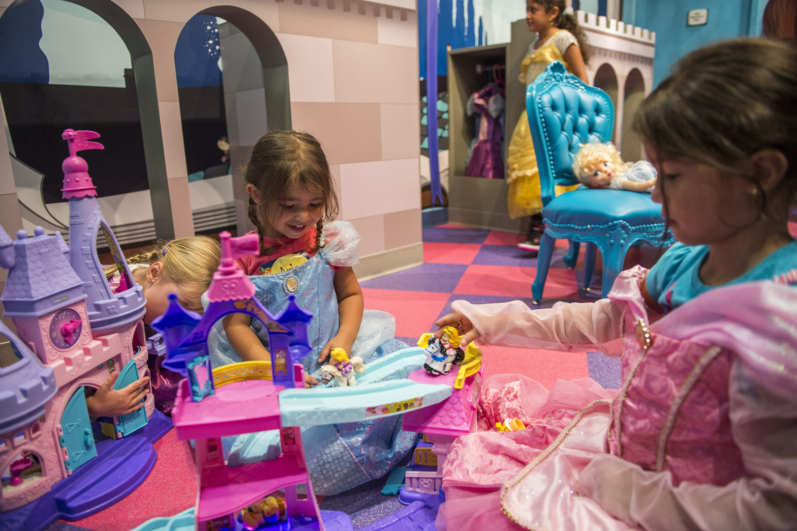 Child-Sized Fun in LiloÕs Playhouse at DisneyÕs Polynesian Village ...