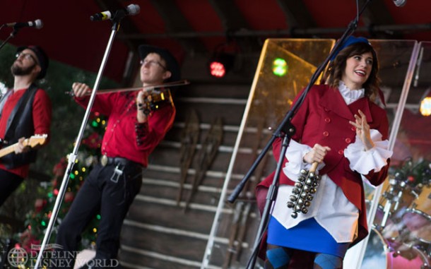 Next up was the Candian Holiday Voyageurs, who played some holiday tunes, and sang most of them in French!