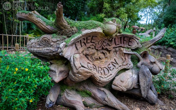 The Tree of Life Garden sign has moved from the front of the park to over by Starbucks/Pizzafari. Perhaps it'll be reopening soon with no nets?