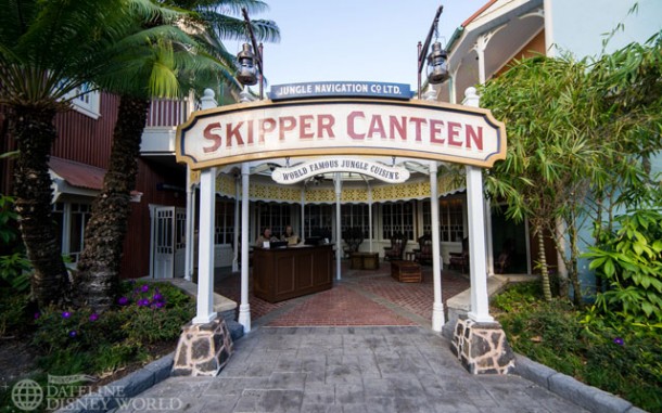 Skipper Canteen is open in Adventureland, and while I can't afford to eat there, the CMs were kind enough to let me in for a few photos.