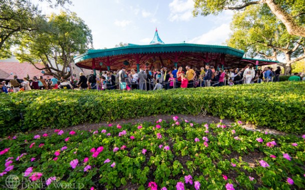 Extended queue was in use for the Mad Tea Party.
