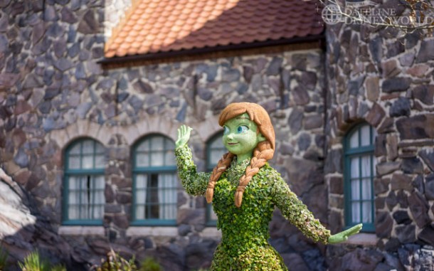 Anna and Elsa have left the center of the park for Norway for this year's festival.