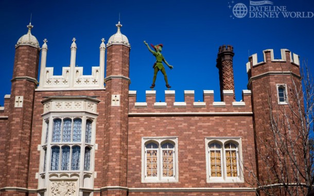 Love the placement of the Pan topiary.