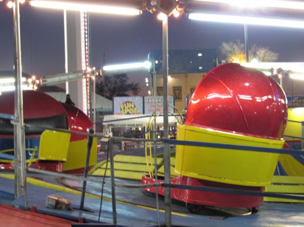 Fun Spot - Tilt a Whirl