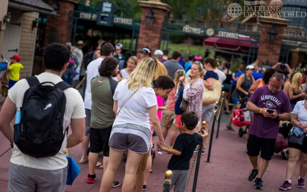 FP+ backed up at Haunted Mansion.