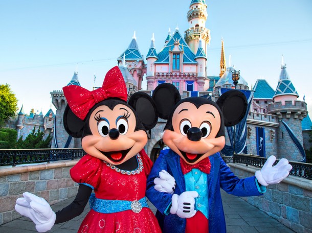 Mickey-and-Minnie-4_15_DL_000432-L