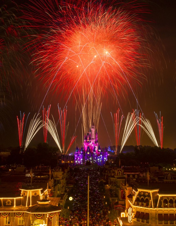 A red, white and blue fireworks spectacular illuminates the sky over Cinderella Castle at Magic Kingdom in Lake Buena Vista, Fla. Spectacular fireworks displays with brilliant bursts of light coloring the night sky above the theme parks have been a Walt Disney World Resort entertainment specialty for decades. Magic Kingdom honors America each year with a Fourth of July celebration on July 3 and 4 with &Ograve;Disney&Otilde;s Celebrate America! A Fourth of July Concert in the Sky,&Oacute; which features dazzling comets and glittery bursts soaring to a&Ecirc; musical score produced in a concert band style.&Ecirc; (David Roark, photographer)