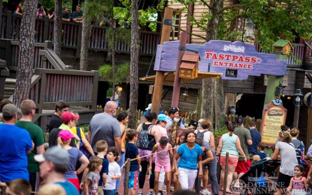 Long FP+ line for Splash Mountain when it's over 90 degrees outside!